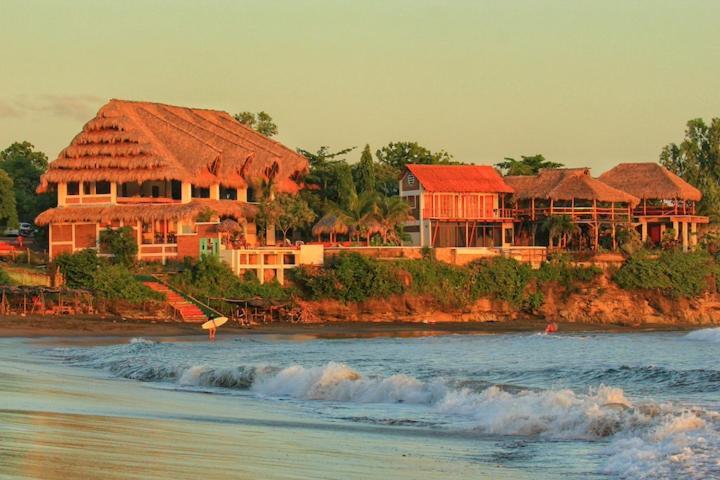 Вилла Miramar Surfcamp Пуэрто-Сандино Экстерьер фото