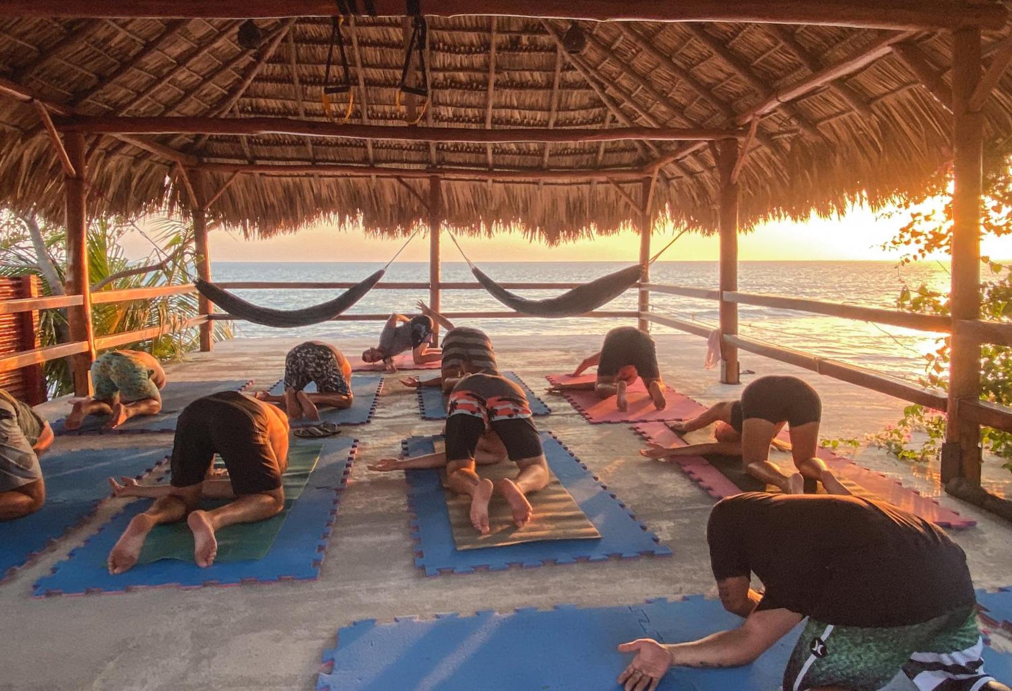 Вилла Miramar Surfcamp Пуэрто-Сандино Экстерьер фото